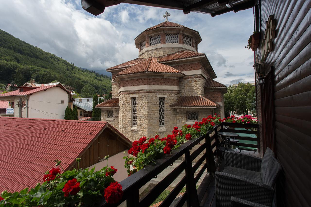 Pension Casa Wenge Sinaia Exteriör bild