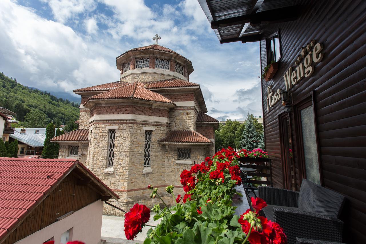 Pension Casa Wenge Sinaia Exteriör bild